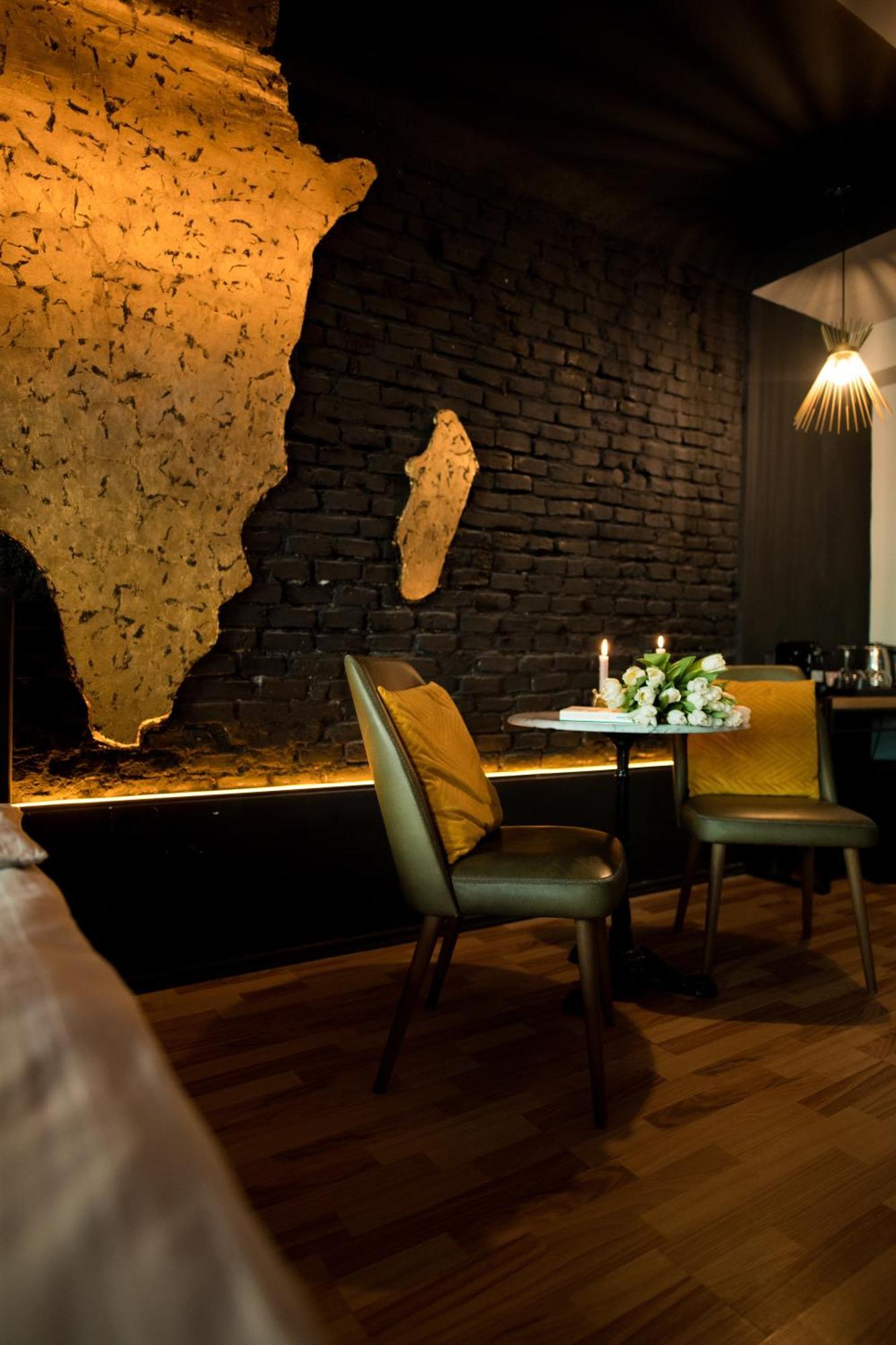 World Studio Africa Sibiu Buitenkant foto